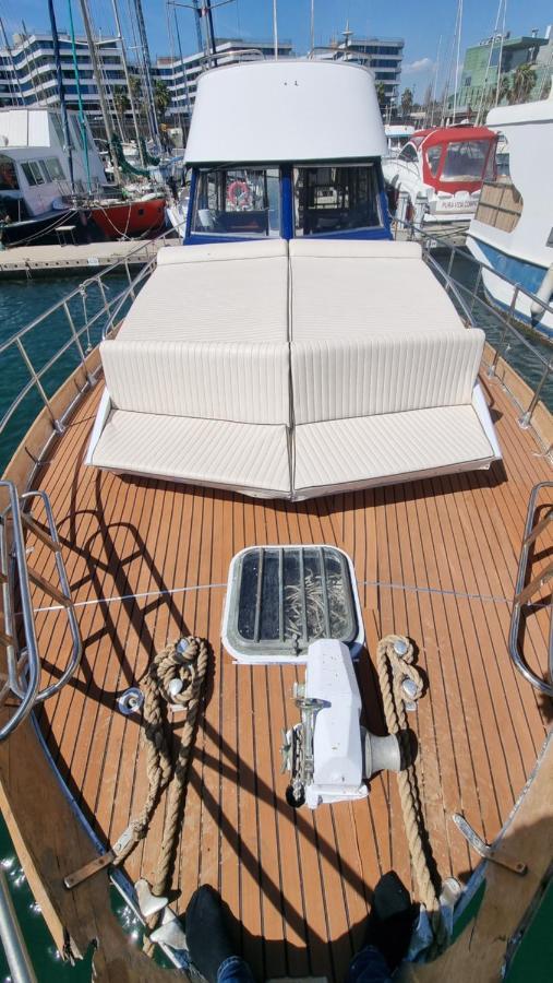 מלון סנט אדריה דה בסוס Charming Boat House In Barcelona With Big Terrace And Solarium מראה חיצוני תמונה